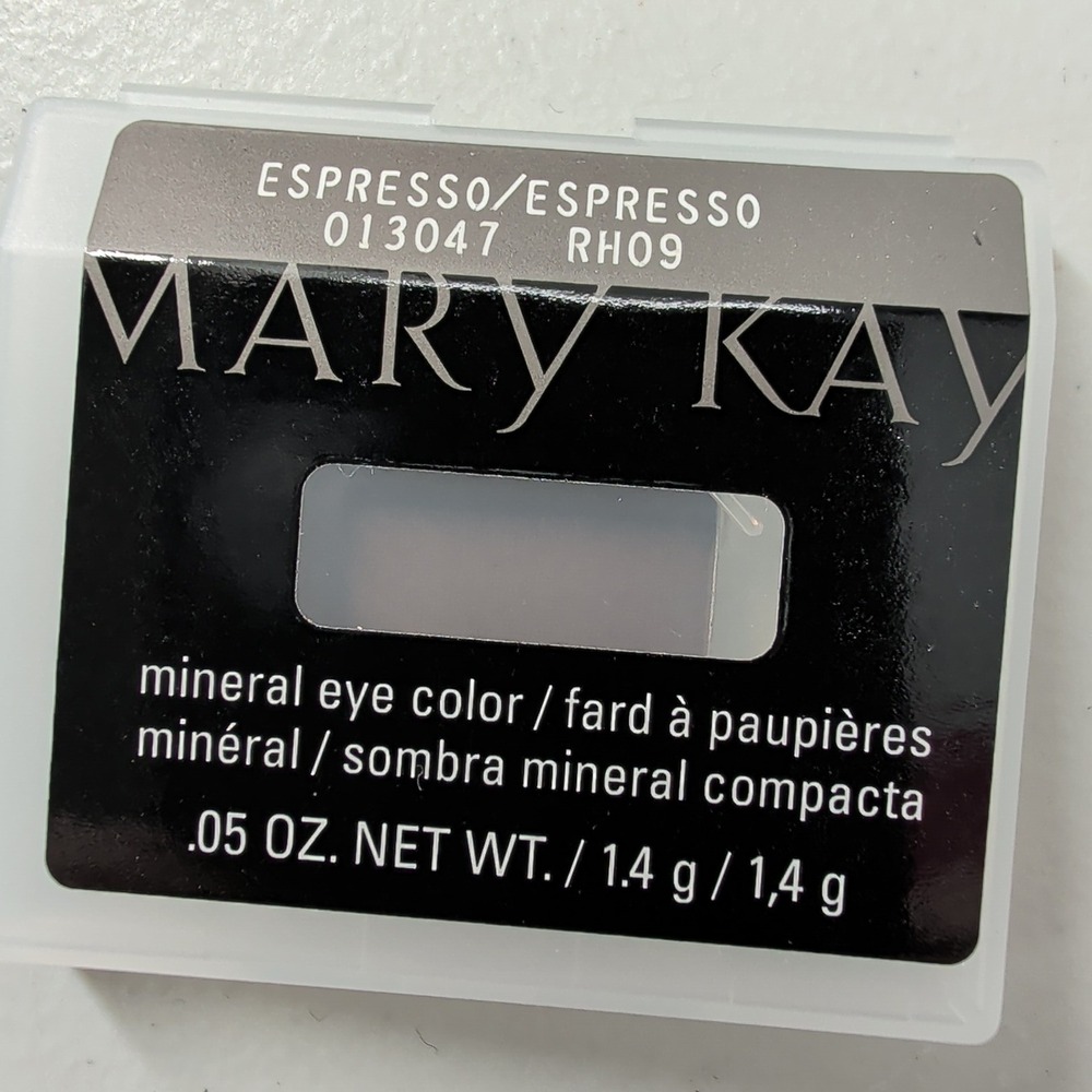 Mary Kay Mineral Eye Color Espresso 013047 RH09 Matte Brown Eyeshadow New